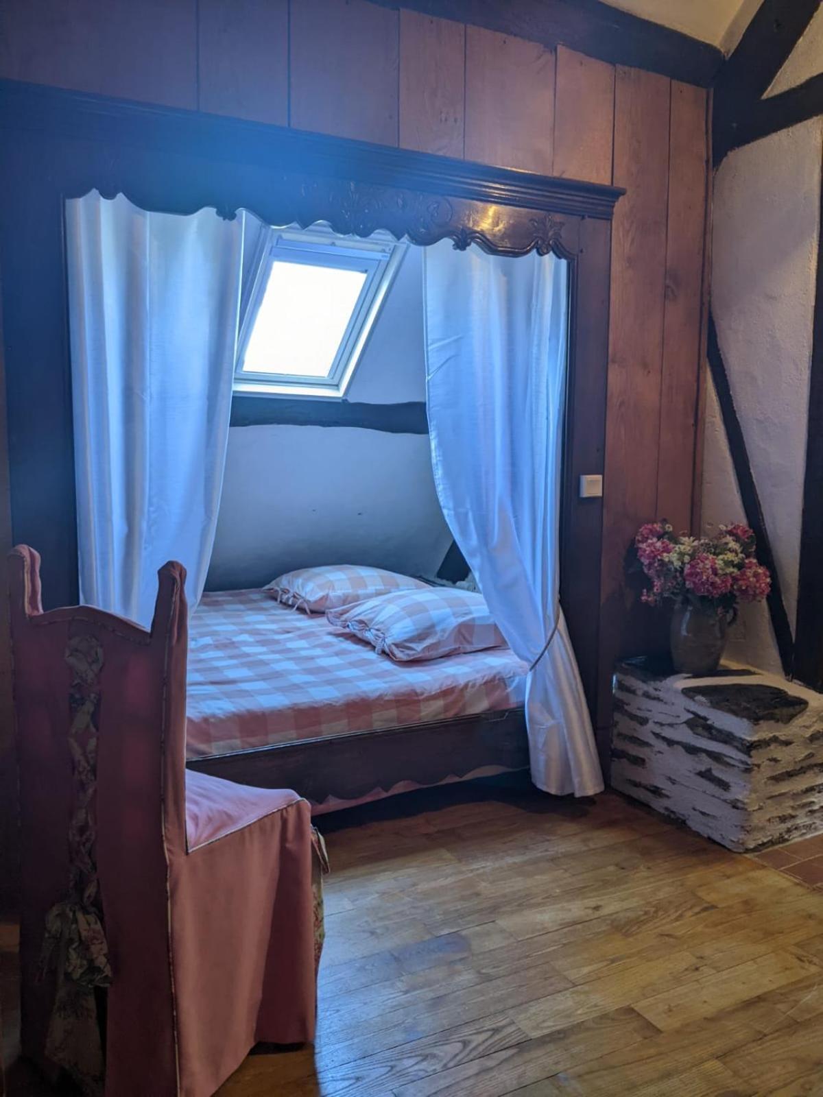Les Fougerêts Chambre D'Hotes Saint Jacob Relais De Chasse Du XVIII Siecle المظهر الخارجي الصورة